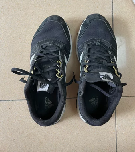 阿迪运动鞋跑鞋 43码 专柜正品 真皮版 ...