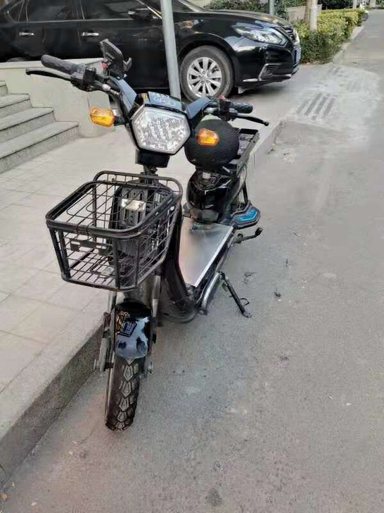 9成新电动车出。3000买的,现在便宜出