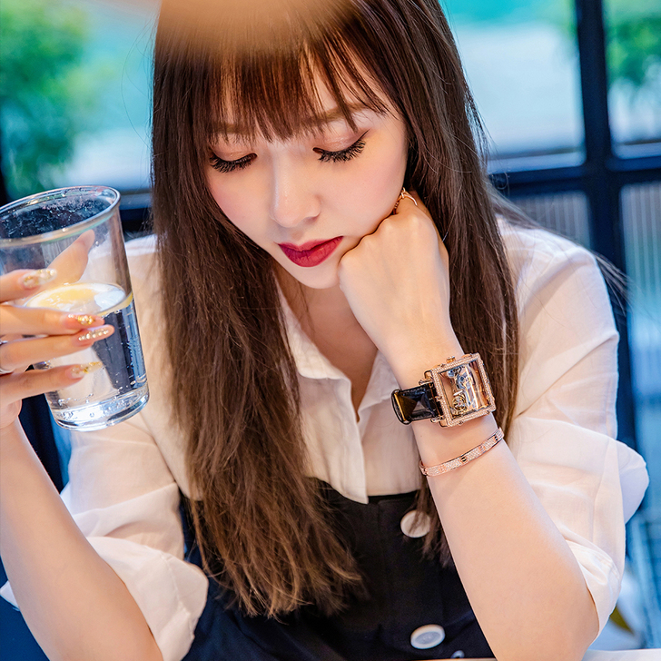 蒂玮娜手表女霸气炫酷女表十大品牌奢华大表镂...