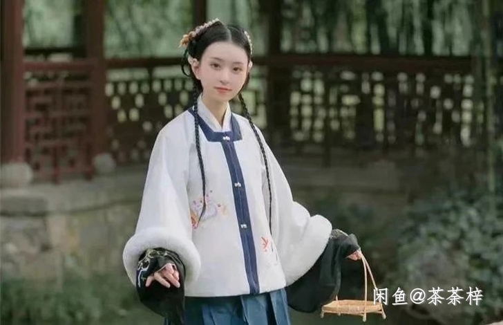 明制汉服女方领半袖秋冬加厚毛呢比甲原创正品...