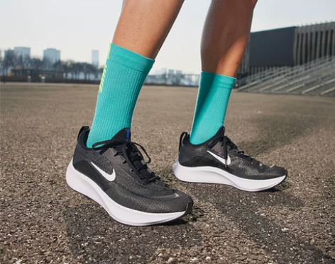Nike耐克官方ZOOM FLY 4男子跑...