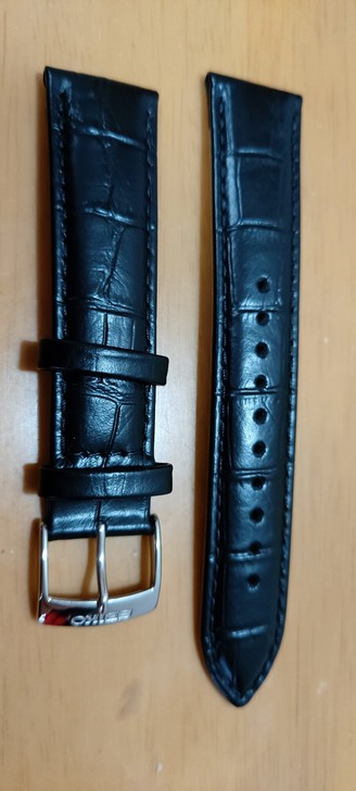 全新精工原装皮表带宽度20mm,保真,如假...