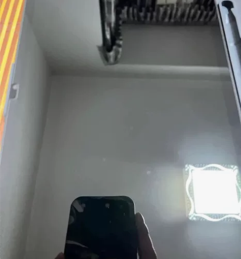 自用的，全新，贴了个膜，保护套也送，本来计...