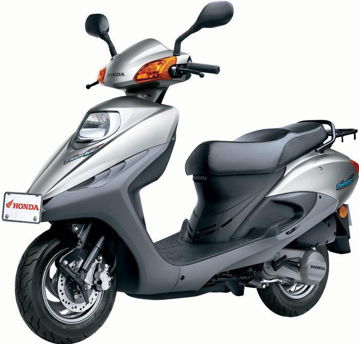 新大洲本田-茜茜公主摩托车，2011年买的...