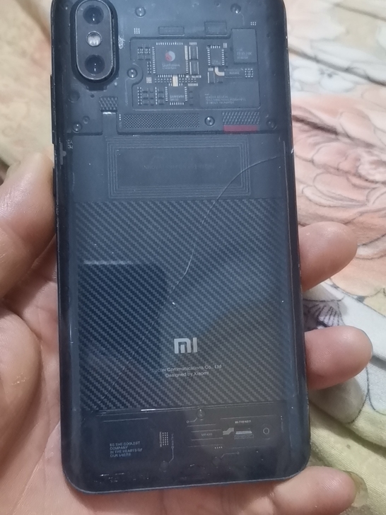 出小米8手机一部，