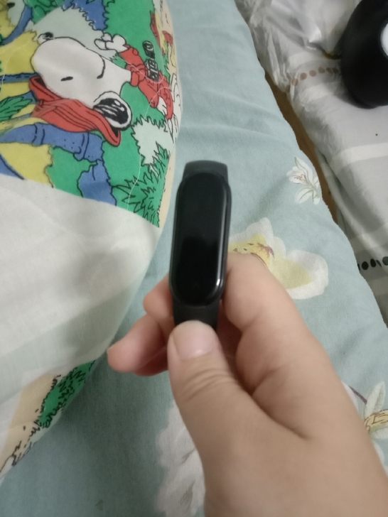 出小米手环NFC5，没有什么划痕，没有原盒...