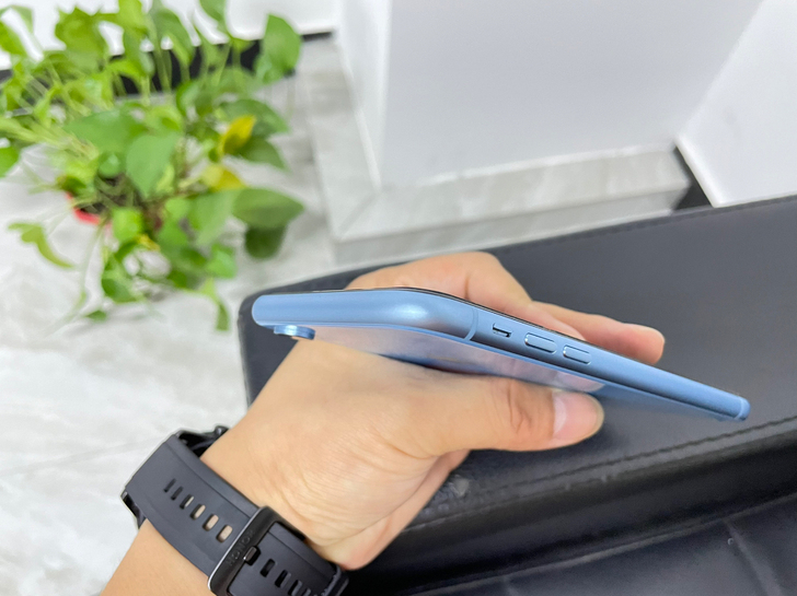 99新Apple iPhone XR (A...