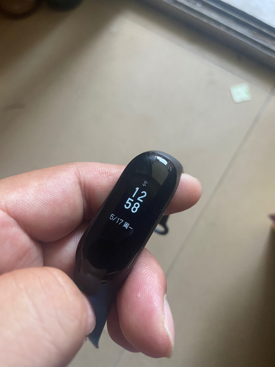 闲置品，小米手环3，功能一切正常，表带可能...