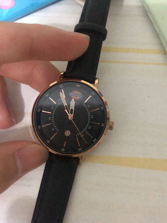 手表dickies没怎么戴过呢。