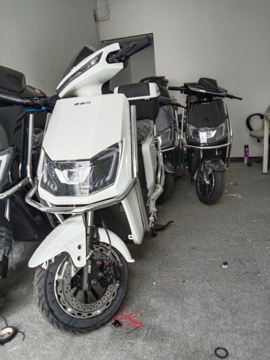 出租外卖电动车，一次充电续航300公里，新...