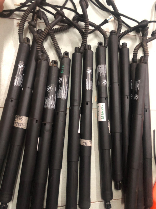 宝马X3 X5 F25 F15电动尾盖升降...