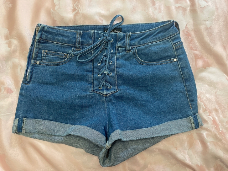 only女士牛仔短裤