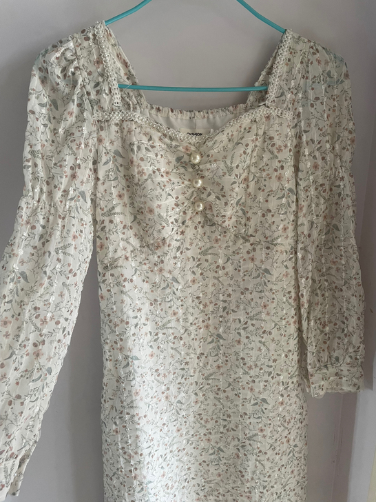 长款碎花连衣裙