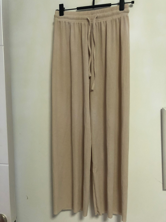 冰丝裤米色的 穿上舒服 显瘦