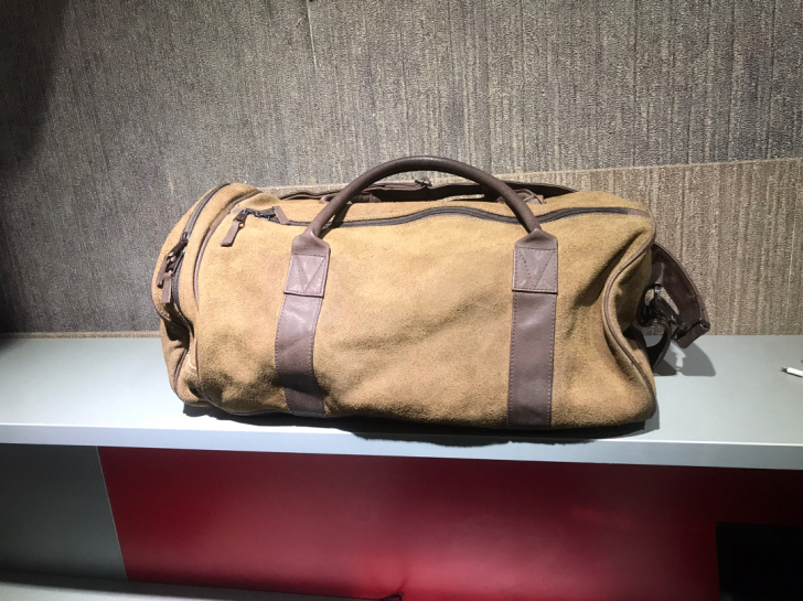 斜挎皮包 手拎包皮包 外翻皮包 长50cm...