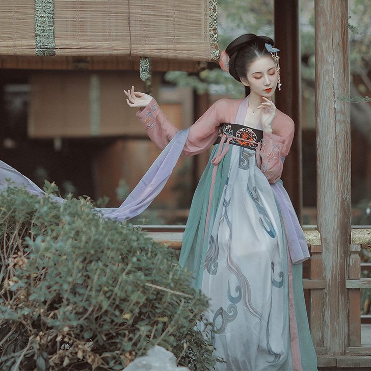 都城南庄汉服女原创齐胸襦裙拼色裙两件套套装...