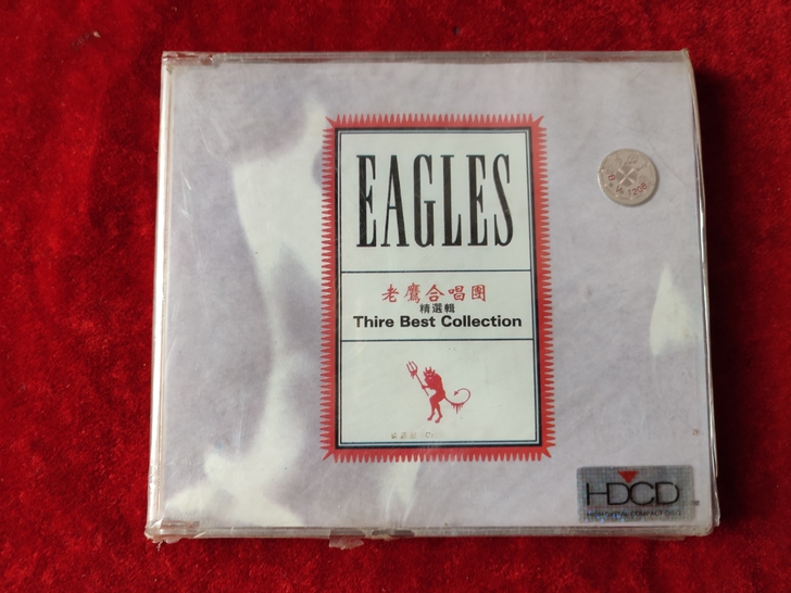 音乐CD : 老鹰合唱团精选辑（未拆封）