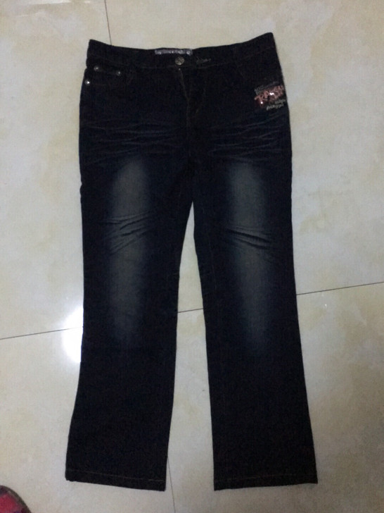 微喇复古牛仔裤全新，30码，微喇显瘦复古牛...