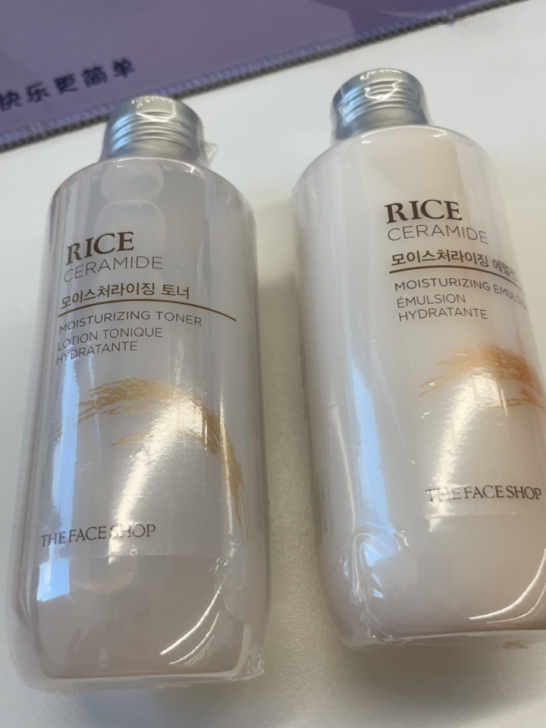 菲诗小铺大米晶透保湿柔肤水 150ml，12
