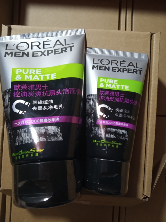 欧莱雅男士洗面奶150ml控油炭爽去黑头洁...