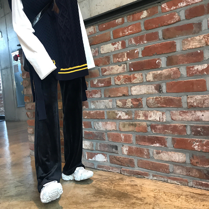 休闲裤仅试穿一次