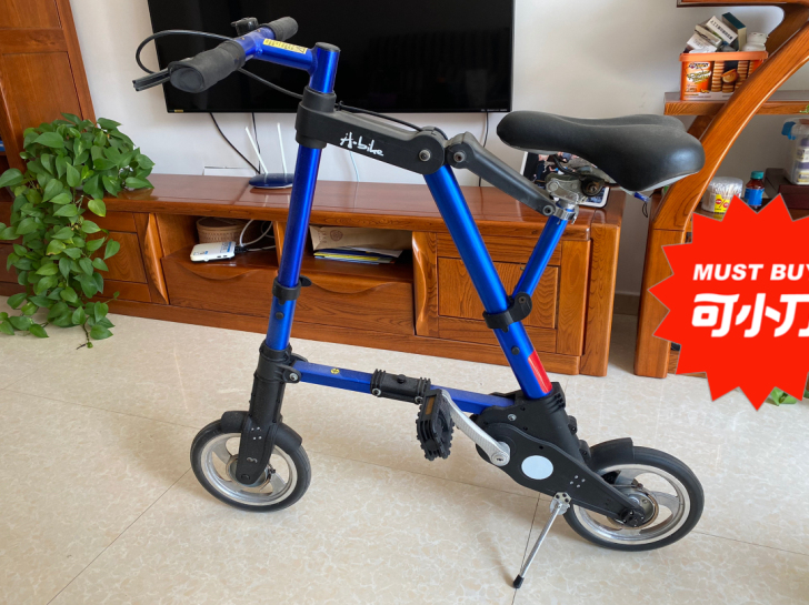 进口折叠小自行车，买回来一只没骑，库房重见...