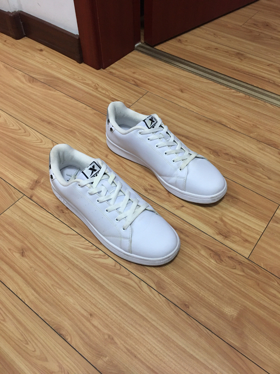 特步板鞋男春夏百搭小白鞋板鞋运动鞋轻便透气...