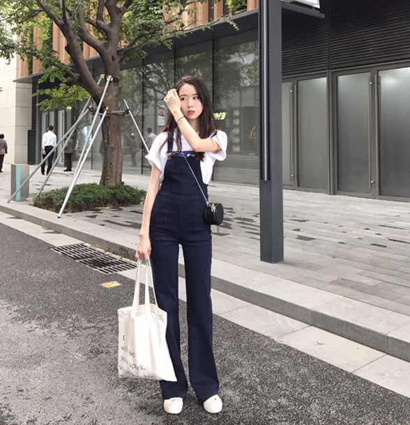 高腰阔腿背带牛仔裤女修身显瘦收腰微喇春直筒...