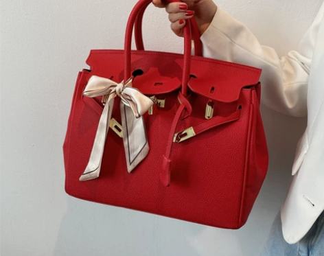 ?天彩翼飞 女士包大红色 适合结婚当天用 ...