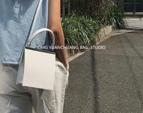 包包女包新款2020网红同款斜挎ins斜挎...