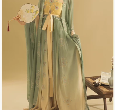 桔屿汉服,诃子裙套装,全新L,适合身高16...