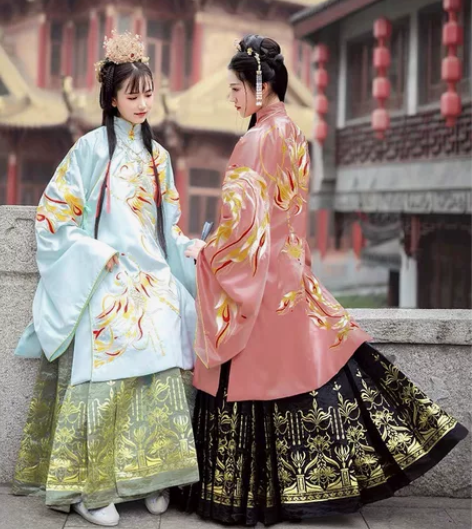 如梦霓裳秋冬汉服女[万福金安]织金明制长袄...