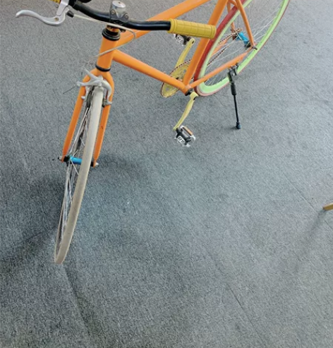 死飞自行车！现在跟普通自行车一样！后轮反过...