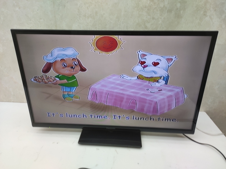 松下32寸液晶电视机。