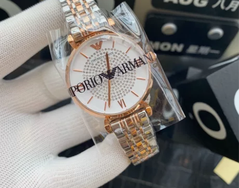 [招财猫]288阿玛尼满天星女士手表金银配...