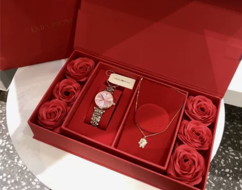 送女朋友的礼盒、非常种草的玫瑰花套装礼盒！...