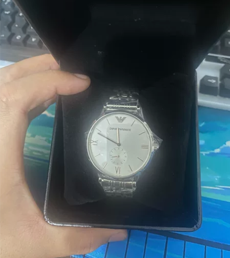 全新阿玛尼手表，质保半年多款式其他款发图即...