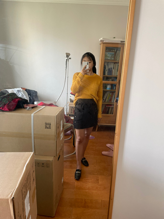 黄色毛衣，只穿过2 3次