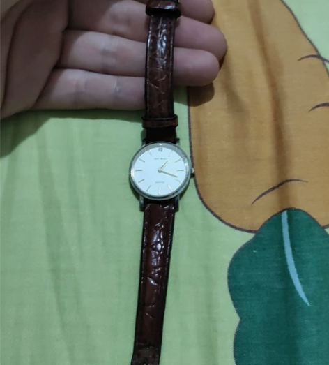 天王手表，一直落灰，纯个人一手手表。适合女...