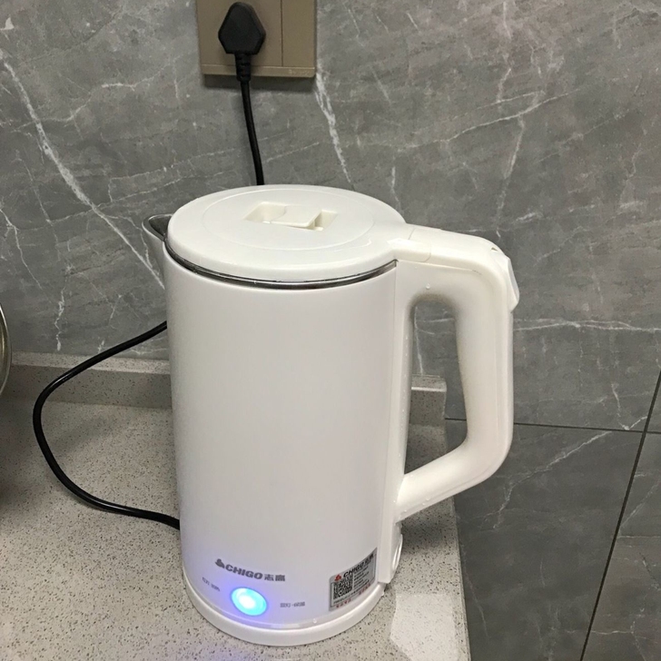 超市清仓 赔钱处理志高电热烧水壶家用电水壶...