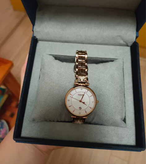 雷诺女表，8成新，备用表节丢了，适合手围1...