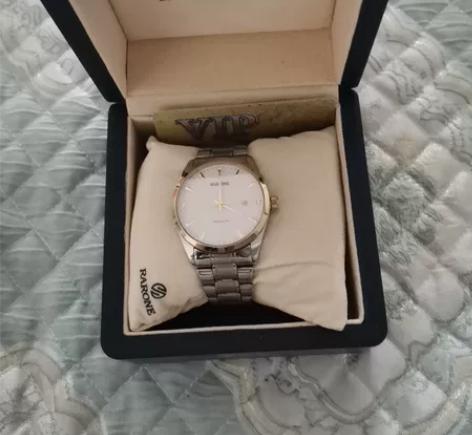 雷诺机械表，16年赤峰名表店购入，戴了两个...