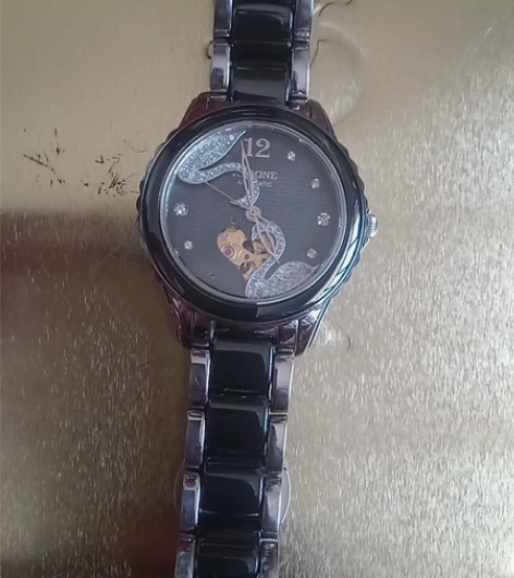 雷诺女式表 感兴趣的话点“我想要”和我私聊...