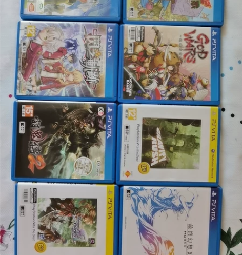 PSV中文二手游戏,四盒包邮 重力异想世界...