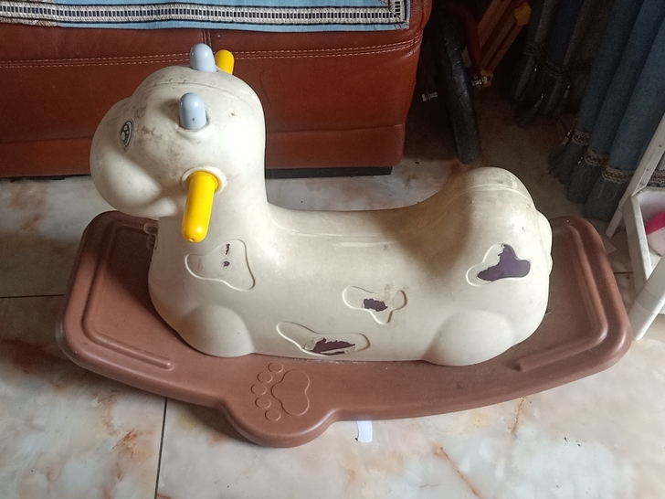 摇马，5元自提。要的话，会擦干净，消毒~