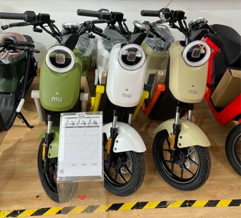 小牛电动 全新U+2022 款 现货 感兴...