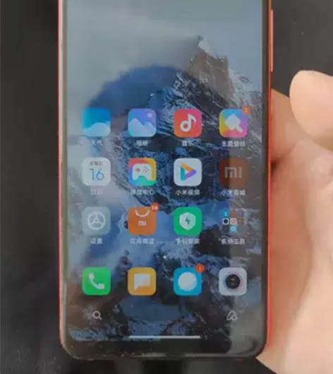 小米8青春版 6+64外屏裂 ...