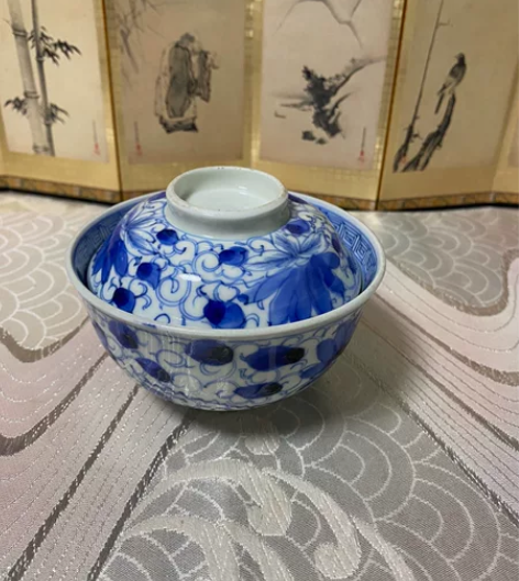 日本回流 老青花手绘盖碗 发色漂亮 瓷质莹...