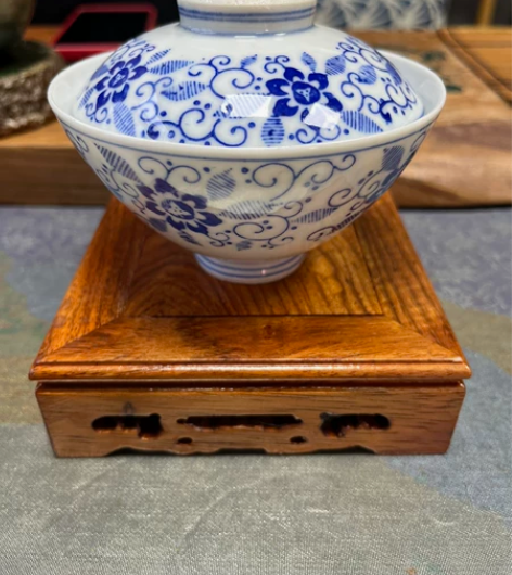 日本纯手绘老青花老盖碗 感兴趣的话点“我想...