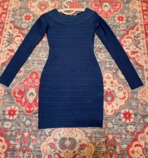 何芙尼格绑带连衣裙 藏蓝色 尺码信息如下 ...